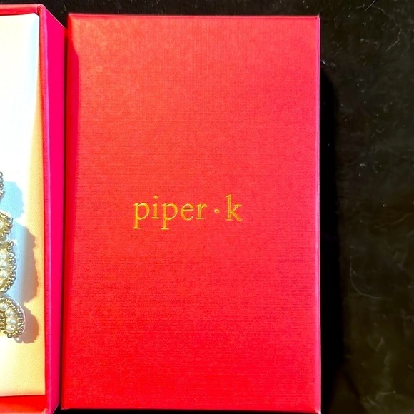 NWT Women’s Piper k Hand Beaded Mrs Dangle Earrings - Picture 3 of 4